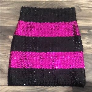 Forever 21 Sequined Pink and Black Skirt size Med